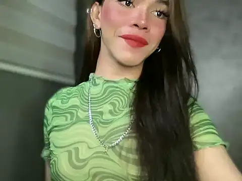 Snapshot of Misselliefayexxx chatting on 02-22-26, 09:35 Misselliefayexxx online show from 02-22-26, 09:35