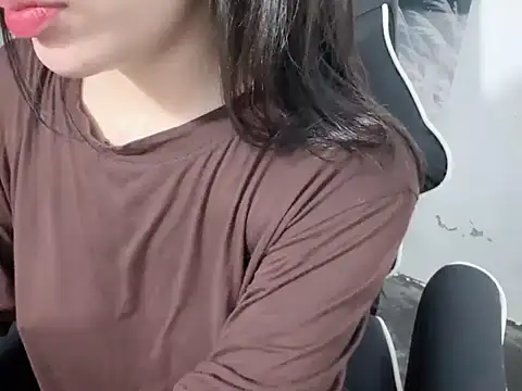 Bino119 online show from 11-18-25, 04:50