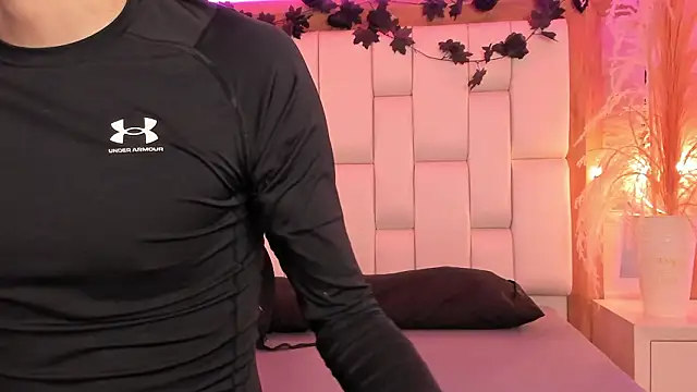 Daphne And Roger online show from 02-03-26, 10:53