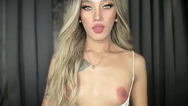 Lust-sluttymira online show from 11-30-25, 03:49