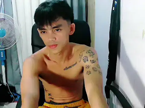 urhunky boy online show from 09-20-25, 02:40