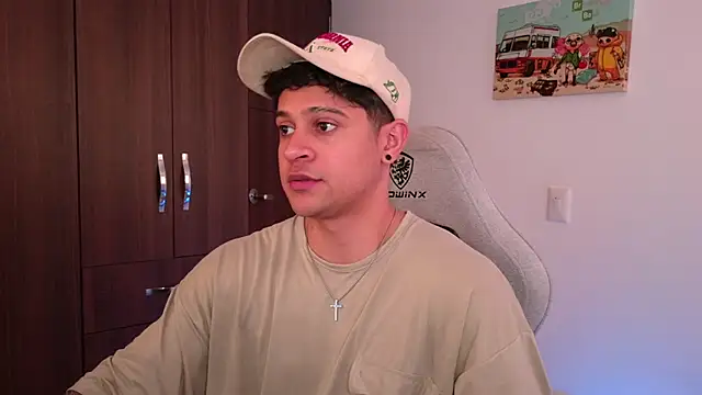 domsantiago  online show from 09-12-25, 09:48