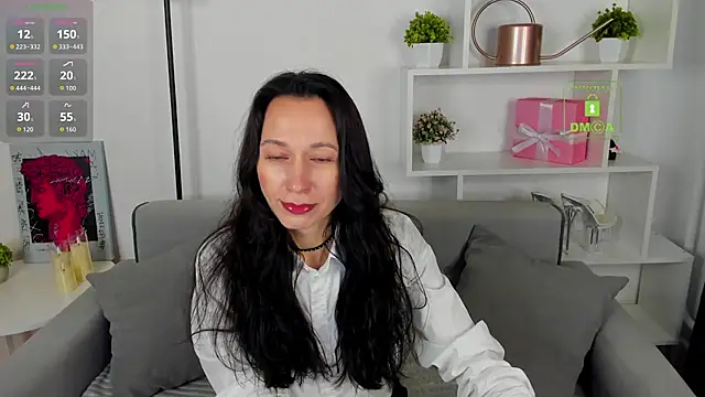 Snapshot of RubiHarlot chatting on 09-30-25, 01:10 RubiHarlot online show from 09-30-25, 01:10