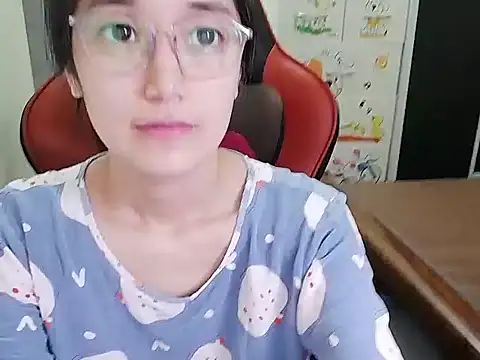 Shulee21 online show from 09-15-25, 02:22