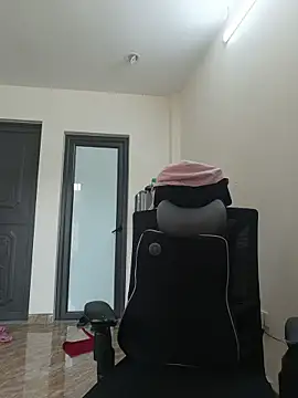 Shulee21 online show from 10-09-25, 01:47