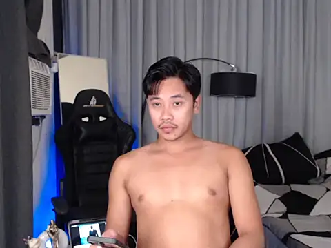 Snapshot of alexsuckable01 chatting on 07-18-26, 11:30 alexsuckable01 online show from 07-18-26, 11:30
