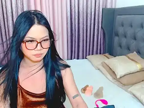 Camilla morena25 online show from 11-12-25, 03:23