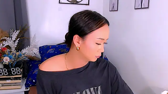 Zialustts online show from 02-02-26, 04:17