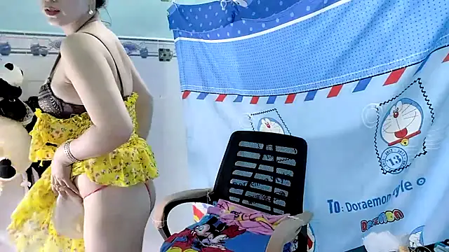 emgaixinhngoan online show from 09-11-25, 03:50