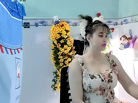 emgaixinhngoan online show from 10-08-25, 11:57