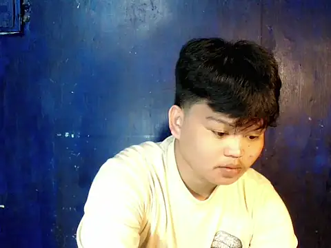 Reynelcock online show from 11-27-25, 05:37