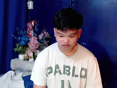 Reynelcock online show from 02-11-26, 05:40