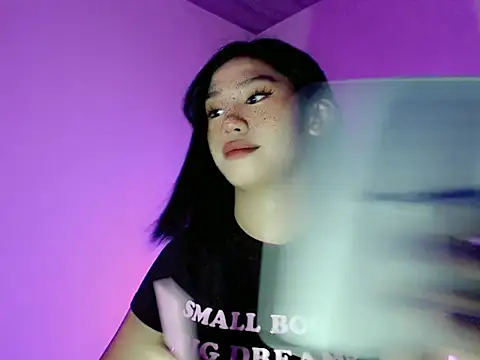 Maxine Sucks online show from 10-11-25, 01:42