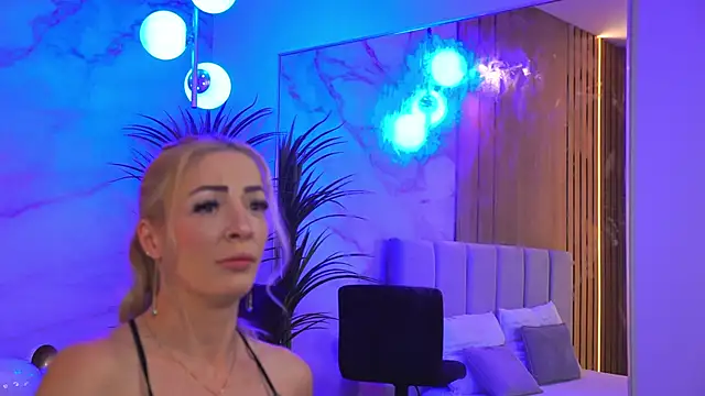 Izabellle02 online show from 03-23-26, 05:00