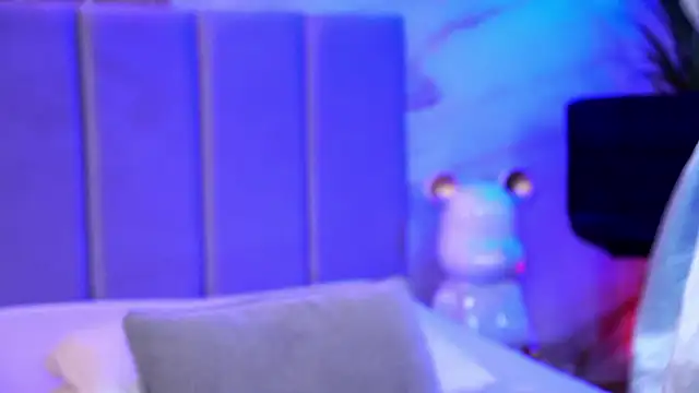 Izabellle02 online show from 03-27-26, 08:26