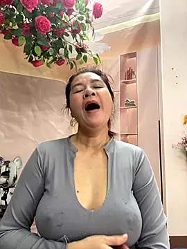 Bollozzy 89 online show from 11-17-25, 04:51