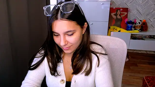 Arianna Grend online show from 09-17-25, 11:45