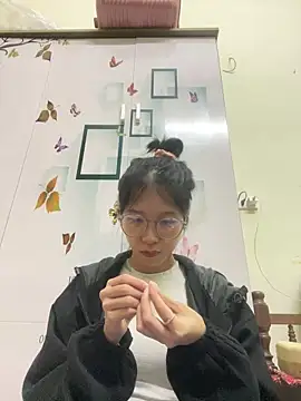 meomeo2k6 online show from 11-22-25, 01:54