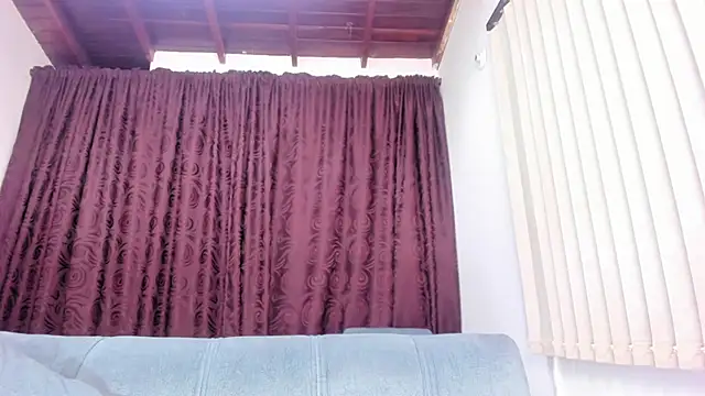 Dantzel  online show from 10-28-25, 07:05