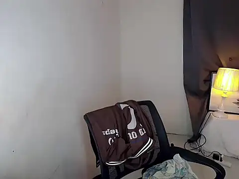 Filipina milker online show from 10-19-25, 02:40