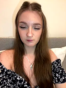 AdelinaEmber online show from 11-16-25, 09:04