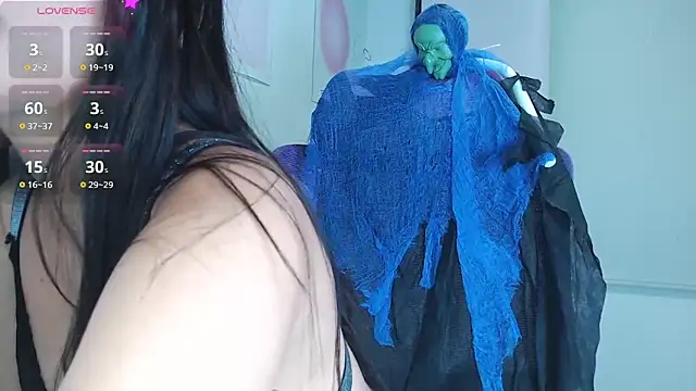 Cleogh  online show from 10-23-25, 01:38