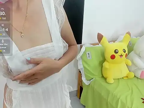 Snapshot of LuckyBabe_new01 chatting on 09-14-25, 02:27 LuckyBabe new01 online show from 09-14-25, 02:27