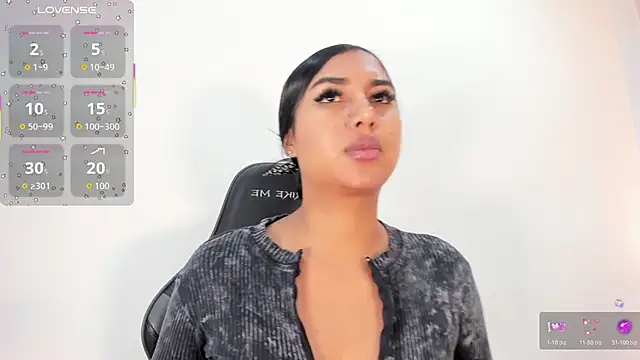 SalomeeBell online show from 12-22-25, 08:28