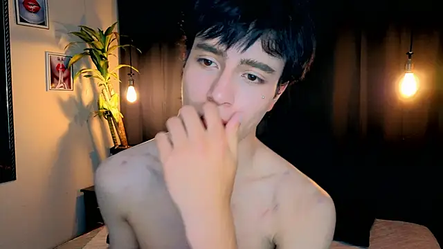 Christopher 77 online show from 11-06-25, 03:51