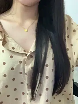 JennyQueen18 online show from 04-13-26, 07:03