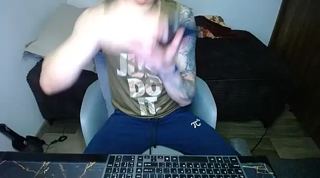 bossking017 online show from 02-28-25, 01:05