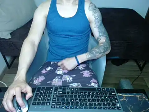 bossking017 online show from 03-09-25, 02:07