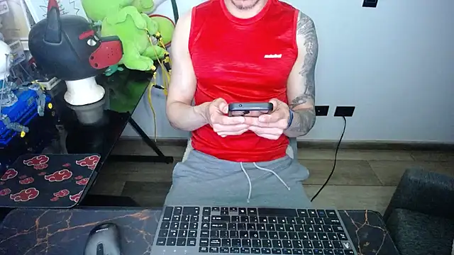 bossking017 online show from 10-07-25, 05:54