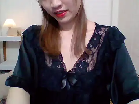 Snapshot of __Donna__ chatting on 09-11-25, 03:23   Donna   online show from 09-11-25, 03:23
