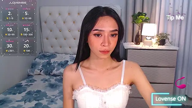 megumishemale x online show from 12-18-25, 09:59