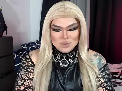 Snapshot of michellevixen922 chatting on 11-02-25, 12:13 michellevixen922 online show from 11-02-25, 12:13