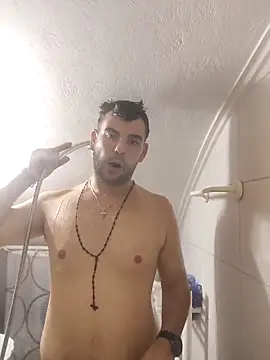 Snapshot of m702d-gr chatting on 10-29-25, 06:53 m702d-gr online show from 10-29-25, 06:53