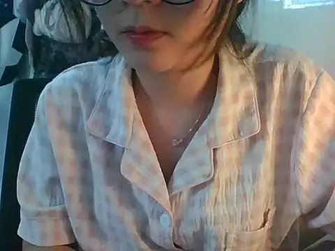 Snapshot of Linzly chatting on 09-20-25, 08:26 Linzly online show from 09-20-25, 08:26