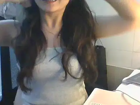 Snapshot of Linzly chatting on 10-09-25, 05:00 Linzly online show from 10-09-25, 05:00