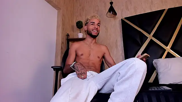 Thiagoferreti online show from 09-24-25, 03:43