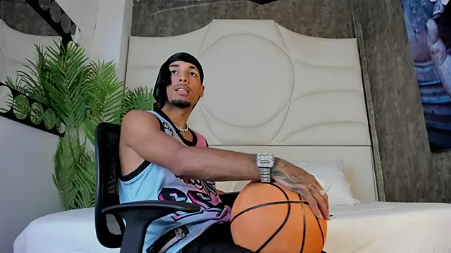 Thiagoferreti online show from 10-29-25, 07:26