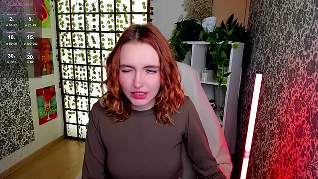 Elis Cherry online show from 10-19-25, 01:50