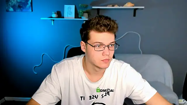 lucas long  online show from 10-20-25, 08:48