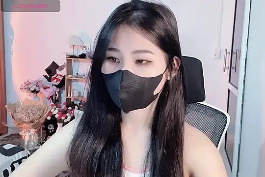    Daisy    online show from 10-21-25, 01:01