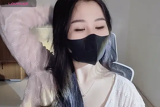    Daisy    online show from 12-22-25, 04:42