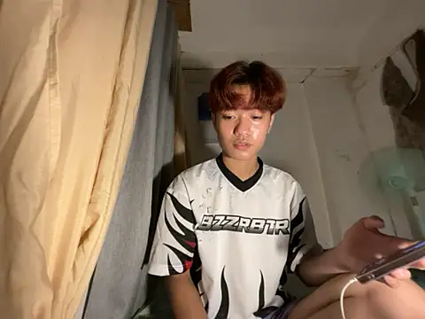 ur little secret online show from 11-25-25, 02:17