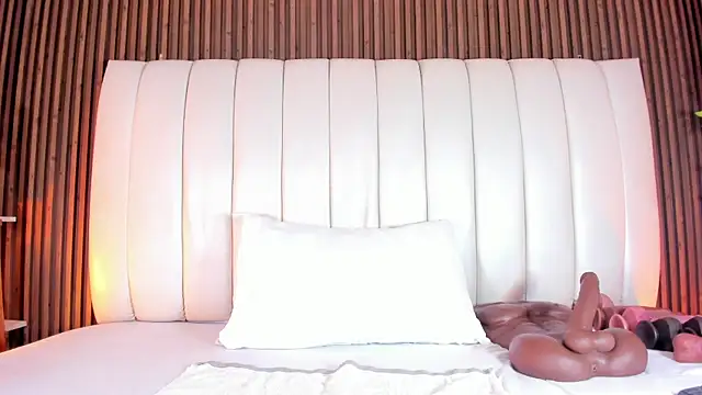 SandraMilerr online show from 03-05-26, 04:30