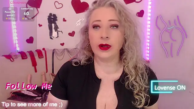 Snapshot of sofiacurvy_45 chatting on 11-13-25, 09:47 sofiacurvy 45 online show from 11-13-25, 09:47