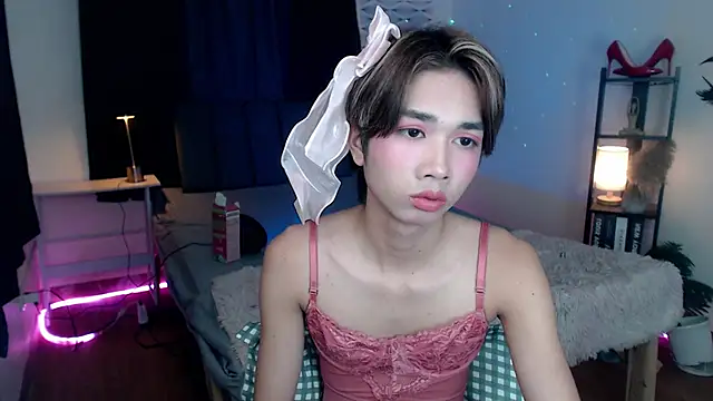 Snapshot of Lavictoriathegreat chatting on 11-21-25, 02:27 Lavictoriathegreat online show from 11-21-25, 02:27