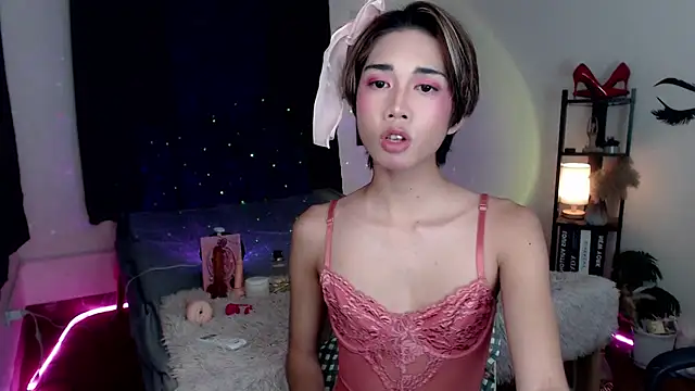 Snapshot of Lavictoriathegreat chatting on 12-19-25, 06:15 Lavictoriathegreat online show from 12-19-25, 06:15